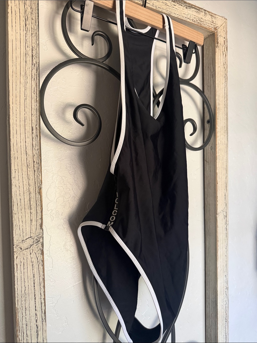 VOLCOM | Women’s Coco One Piece Swimsuit | Size Medium - Picture 6 of 9